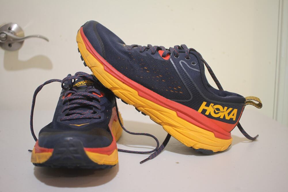 HOKA Challenger ATR 6 Mens 9 D Trail Running Shoes Blue Yellow 1106510 OSRY